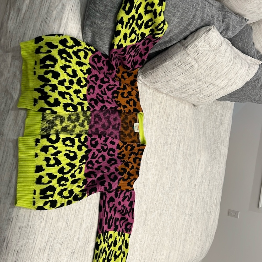 Farm Rio leopard cardigan long puff sleeves